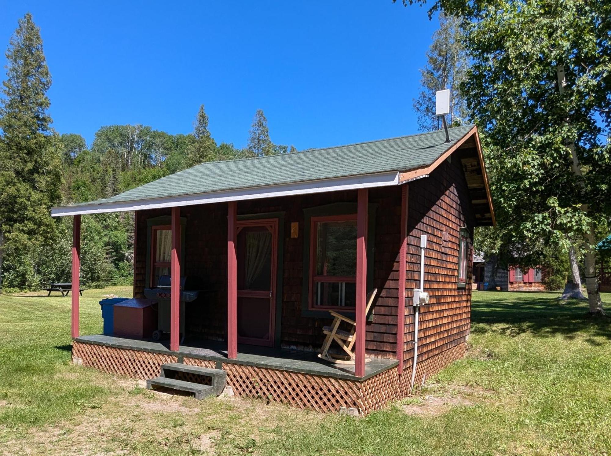 Riviere Petit Saguenay Villa Bagian luar foto