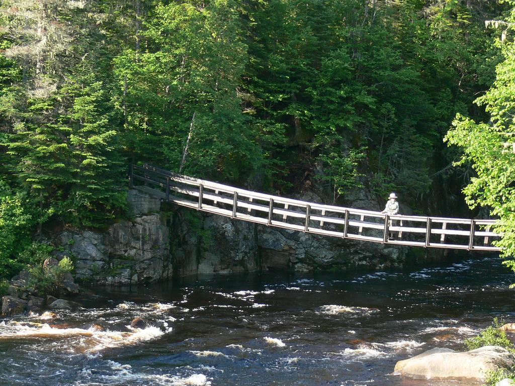 Riviere Petit Saguenay Villa Bagian luar foto