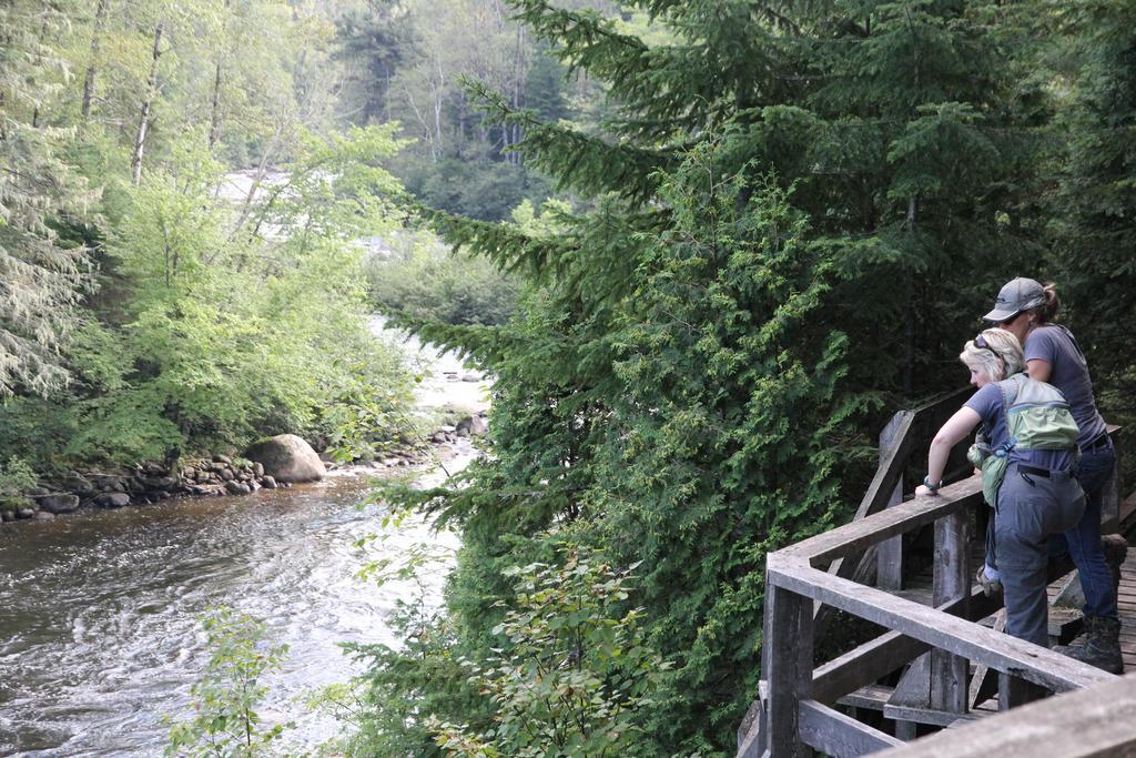 Riviere Petit Saguenay Villa Bagian luar foto