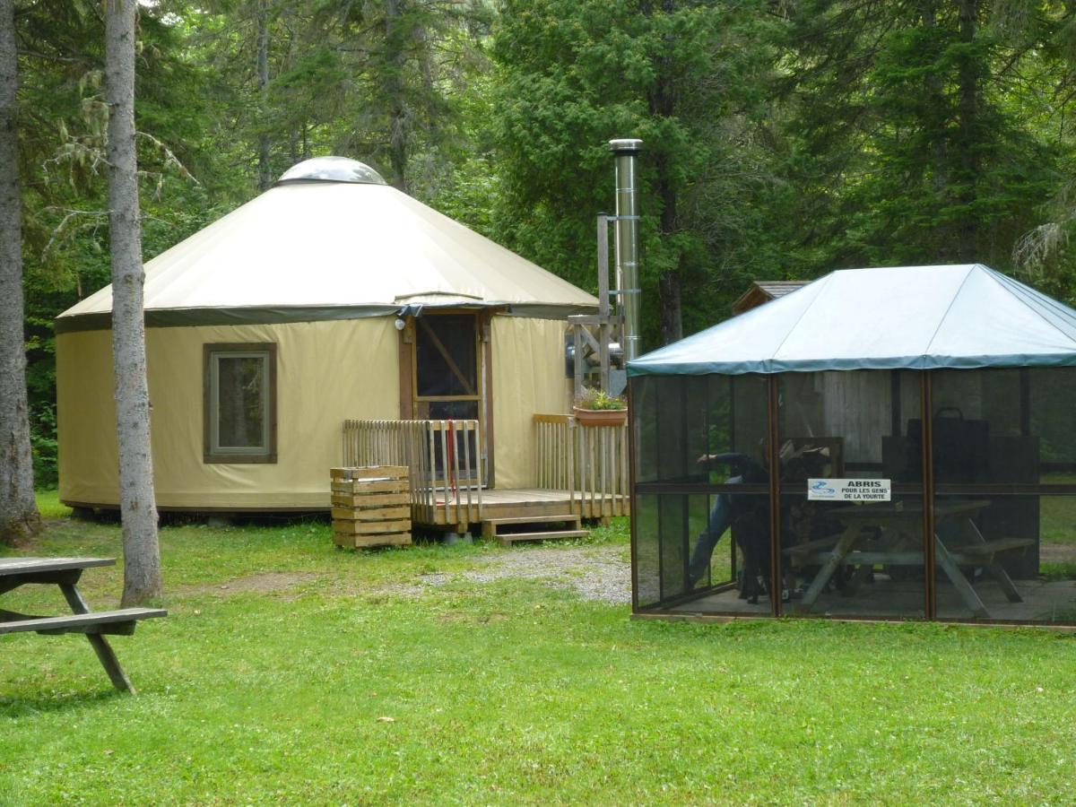Riviere Petit Saguenay Villa Bagian luar foto